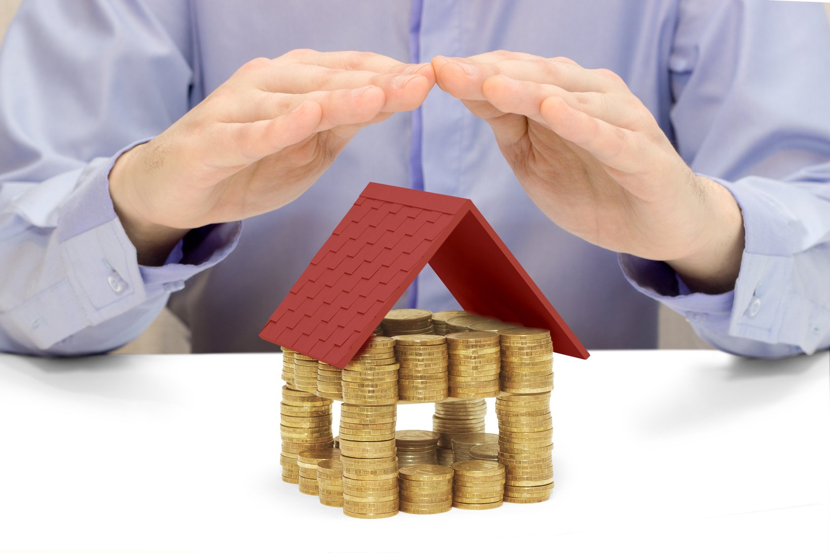 Jak pojistit byt nebo celý bytový dům. Jak správně nastavit pojistnou částku pro pojištění bytového domu? A jaký je rozdíl mezi pojištěním nemovitosti a domácnosti?